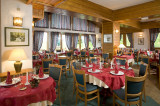 salle-restaurant-hotel-le-calgary-les-saisies