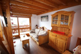 _lv_images__lot_0001060020_08_18985102