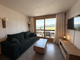 _lv_images__lot_0001700209_01_19018968
