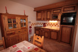 _lv_images__lot_0002030005_08_19068987